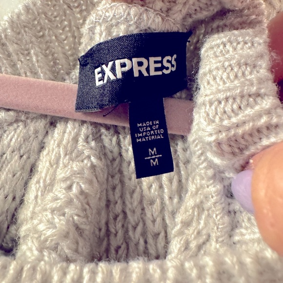 Express Gray sweater. Tie back. - Picture 3 of 4